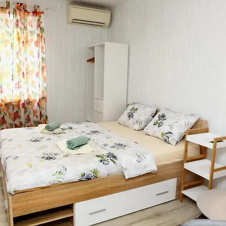 Guesthouse Emilia Portoroz Exterior photo